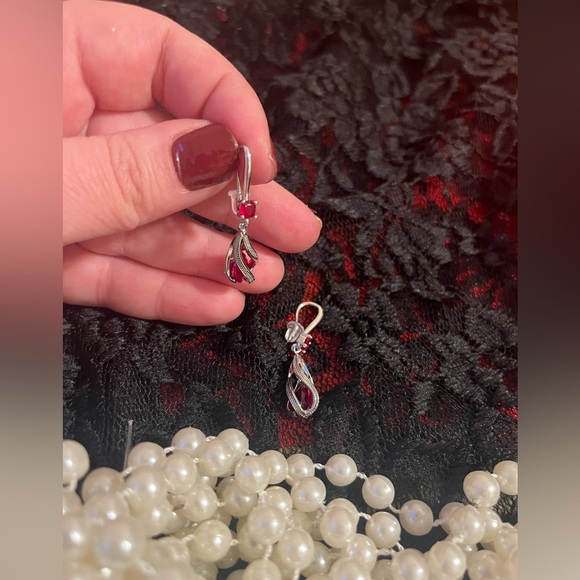 Earrings for women amazing looking with red stones - Picture 5 of 5